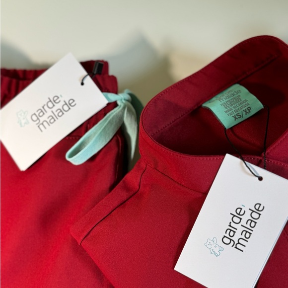 Garde Malade Scrub set- Canneberge - Picture 5 of 7